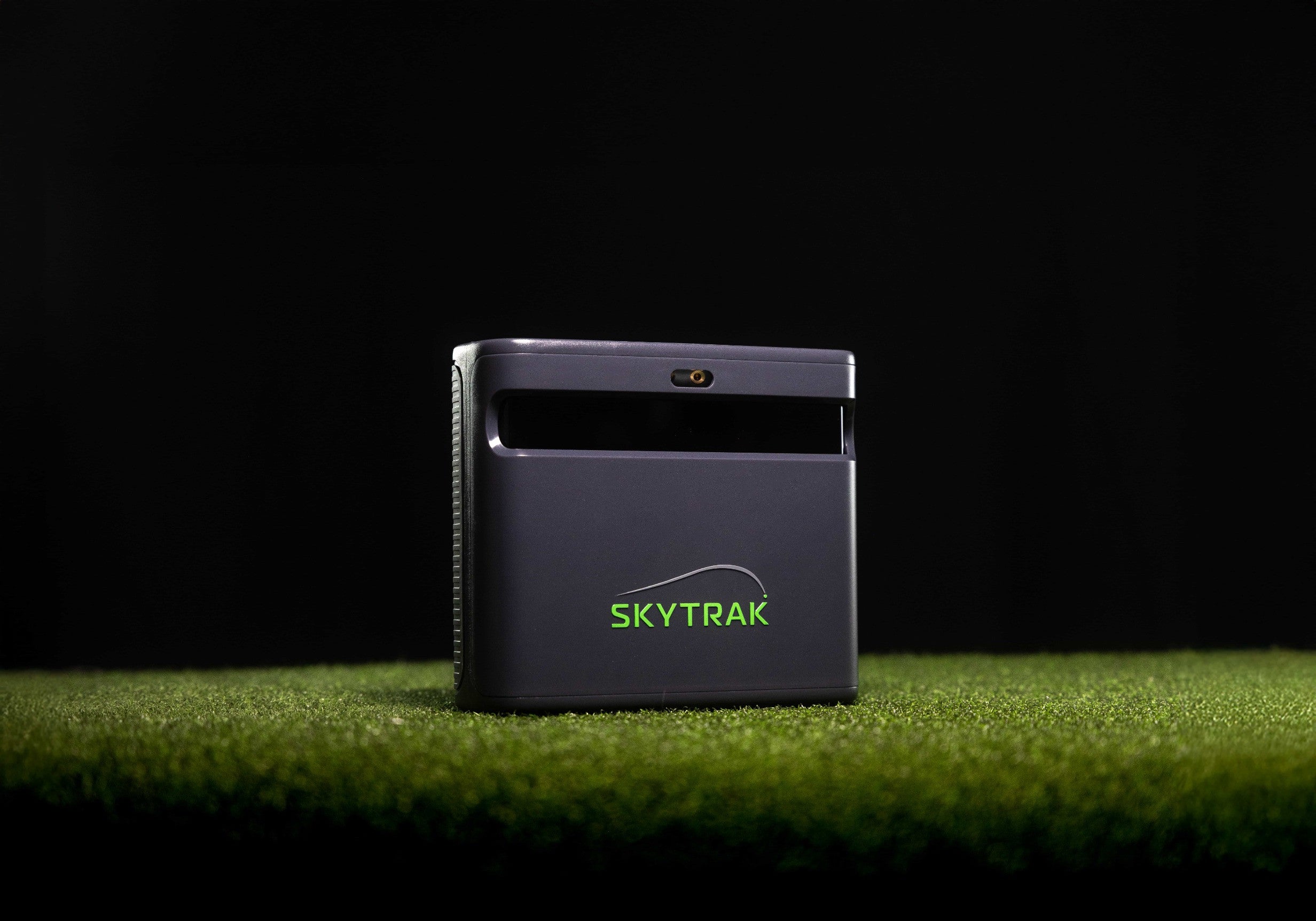 Carl's Ready-to-Golf SkyTrak Bundle