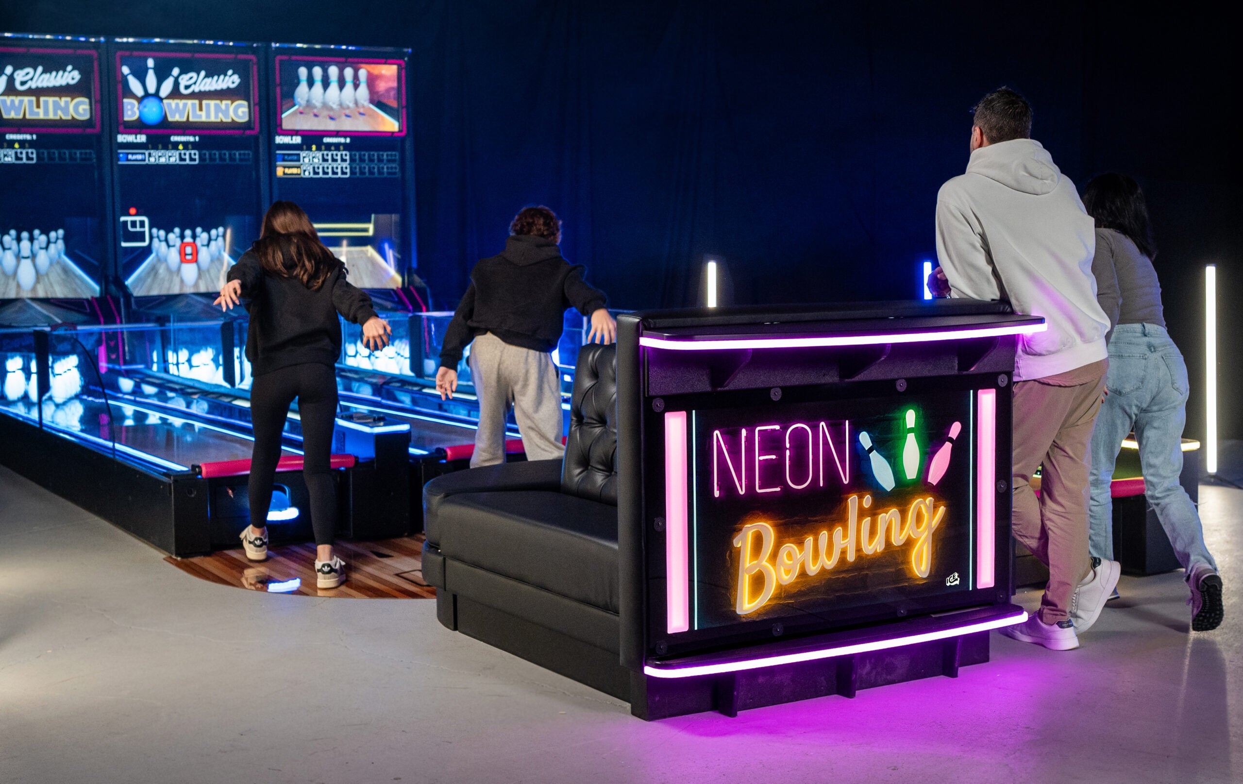 NEON BOWLING