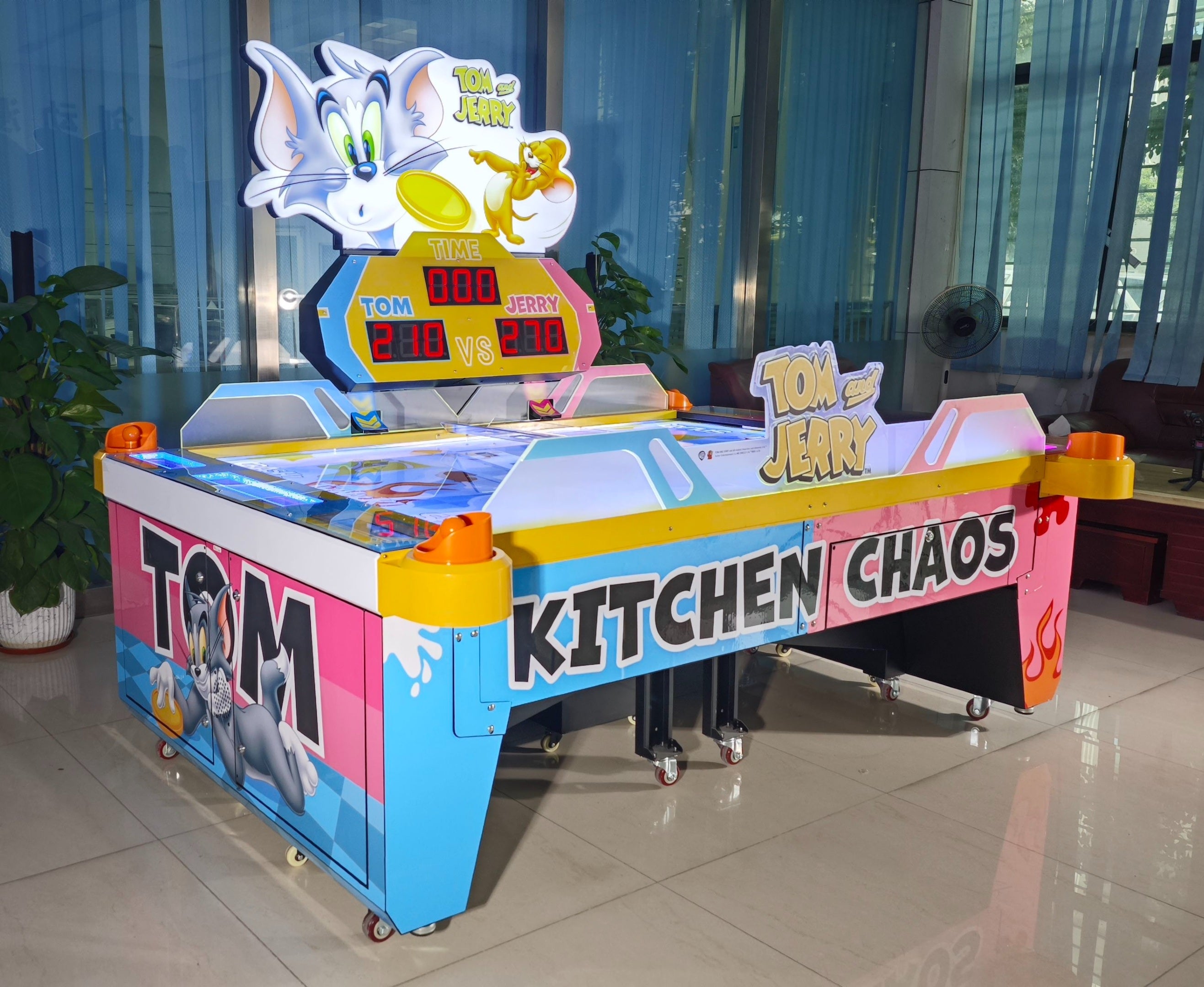 Tom & Jerry Kitchen Chaos Air Hockey